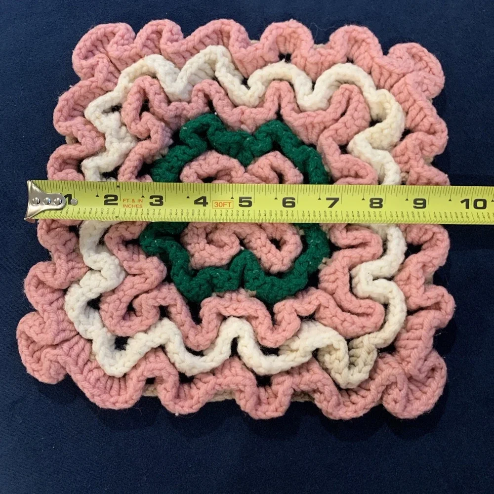VINTAGE Hand Crocheted  70s Pot Holders‎ Hot Pads Trivet Set of 3